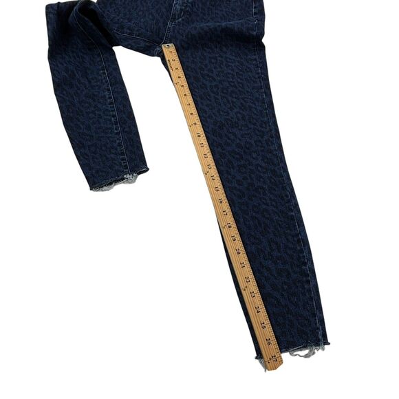 Judy Blue Women's 9/29 Mid Rise Cheetah Print Skinny Fit Jeans 28"Wx27"Inseam - Picture 11 of 16